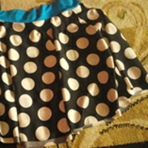 Skirt - Picture 1 of 2